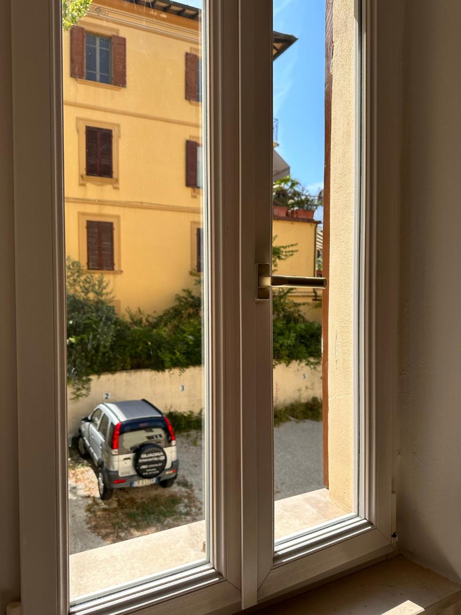 Centralissimo - Nuovo - Parcheggio Privato Perugia Buitenkant foto